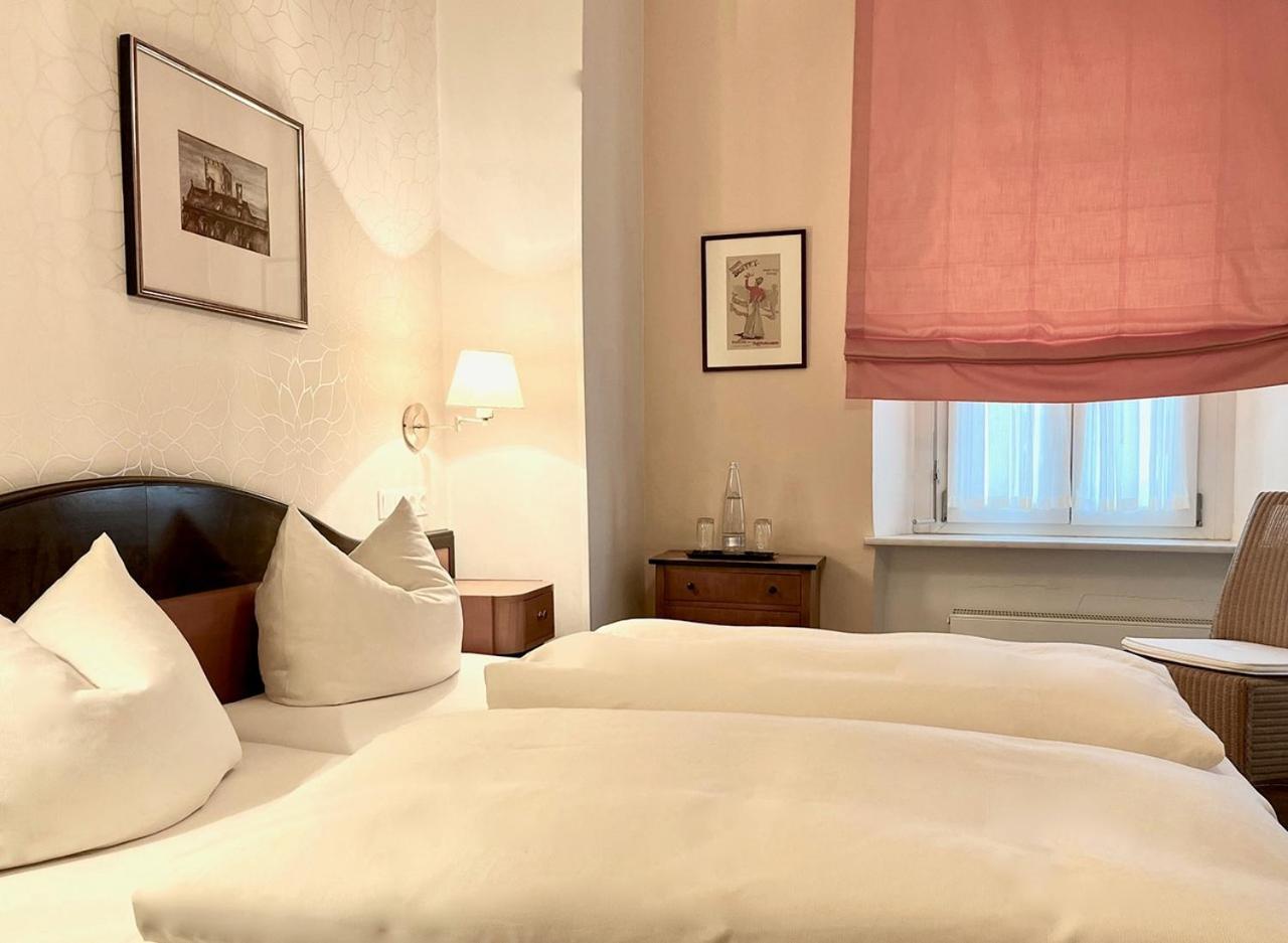 Hotel Muenchner Hof Und Blauer Turm Ρέγκενσμπουργκ Εξωτερικό φωτογραφία